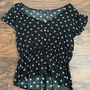 Short sleeve black blouse